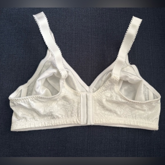 Bali Elegant ivory  Lace Bra size 38C - Picture 6 of 10